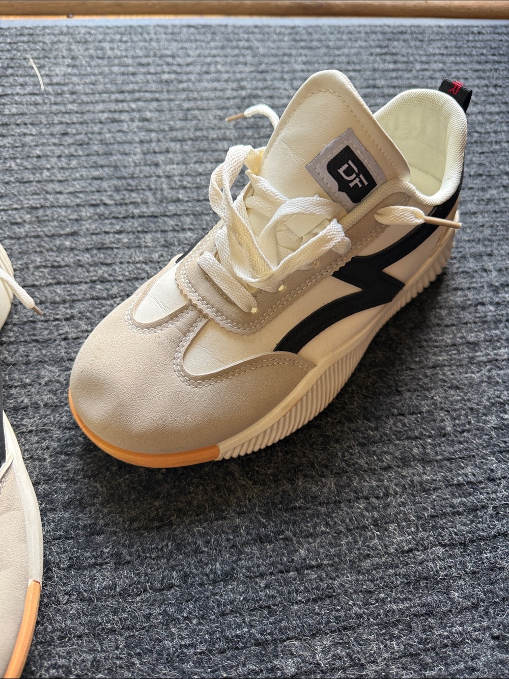 De Florance Sneakers - Picture 3 of 6